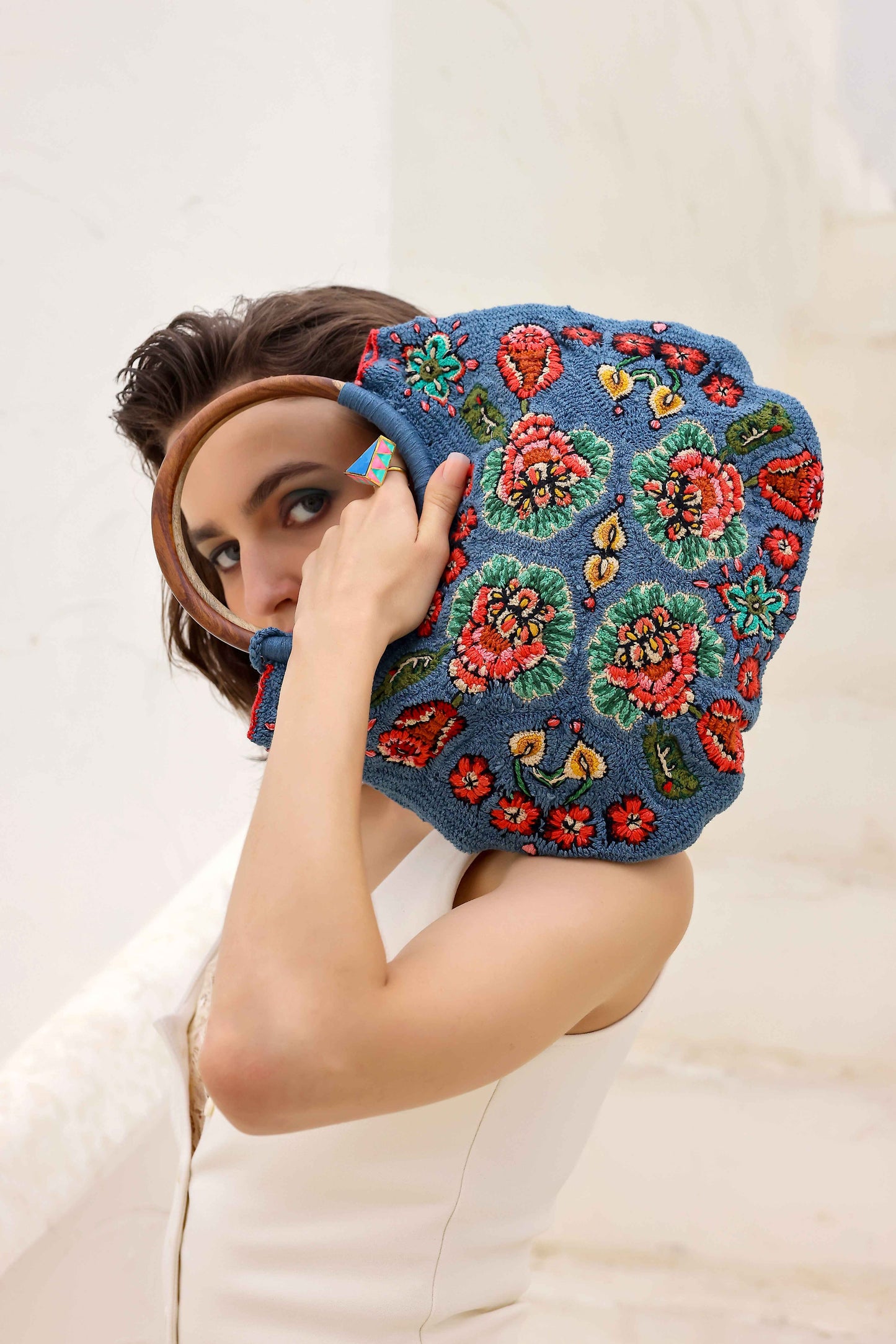 Neeli Bloom Top Handle